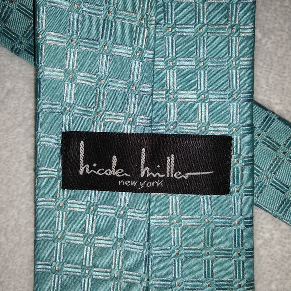 Nicole Miller tie - Picture 3 of 4